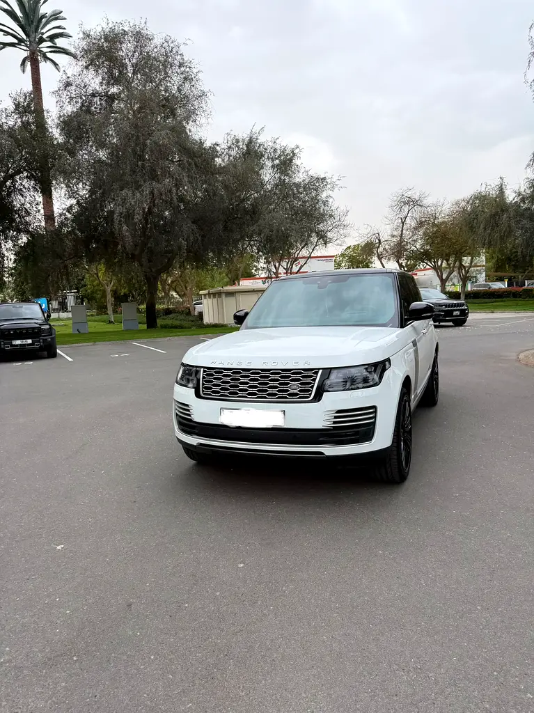 Pristine Land Rover Range Rover Autobiography 2019 | GCC Specs - Image 11