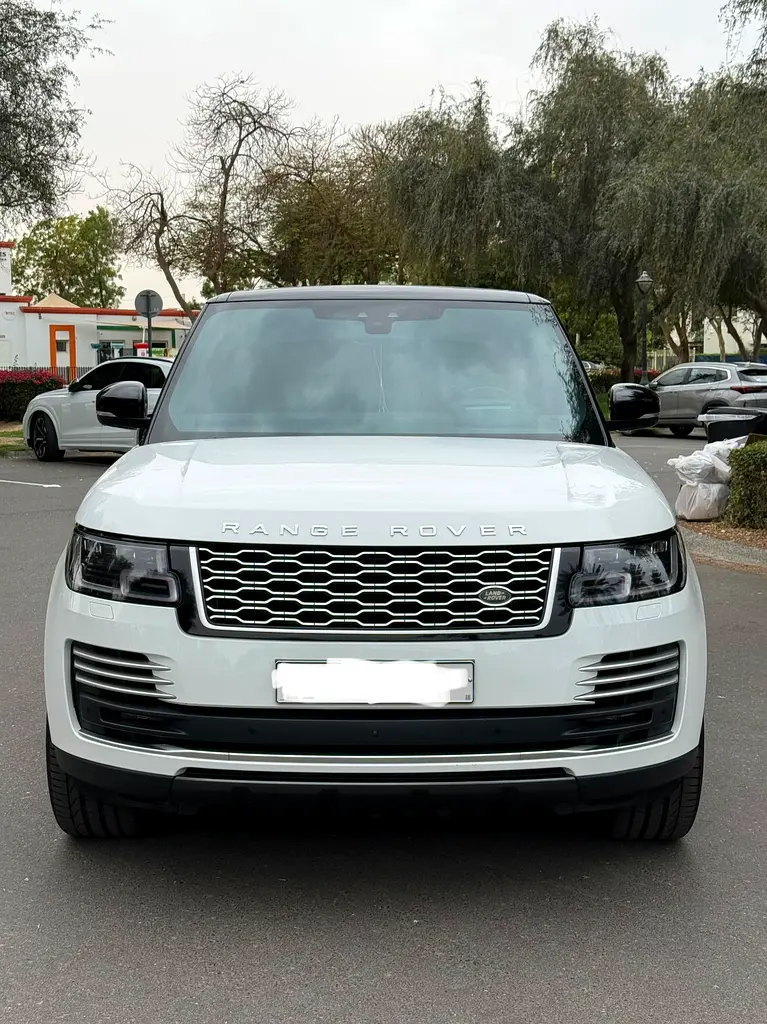 Pristine Land Rover Range Rover Autobiography 2019 | GCC Specs - Image 8