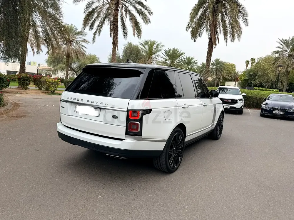 Pristine Land Rover Range Rover Autobiography 2019 | GCC Specs - Image 9