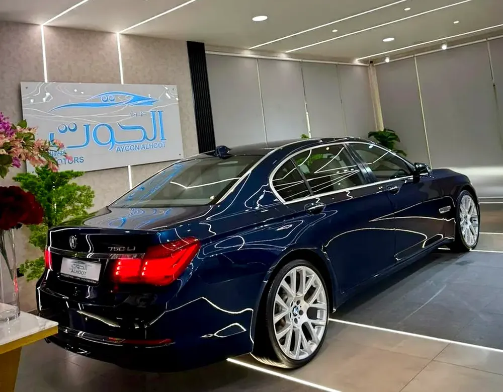 ELITE BMW 730Li V6 || AWESOME COLOR || GCC II POWERFUL ENGINE II TOP RANGE || REAR SCREENS - Image 12