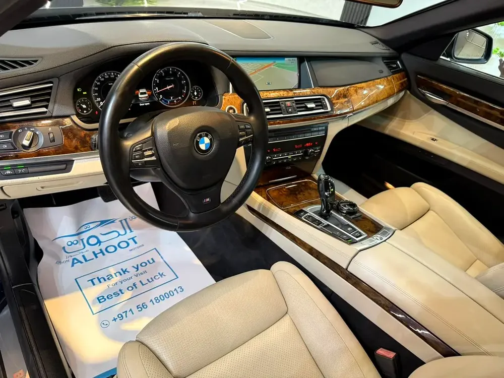 ELITE BMW 730Li V6 || AWESOME COLOR || GCC II POWERFUL ENGINE II TOP RANGE || REAR SCREENS - Image 14