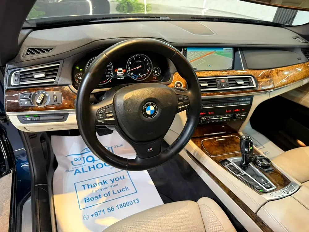 ELITE BMW 730Li V6 || AWESOME COLOR || GCC II POWERFUL ENGINE II TOP RANGE || REAR SCREENS - Image 16