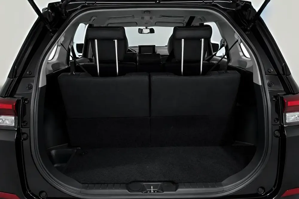 AED 842/month | 0 DP | Free 3 Months Warranty | Service History | 30 Day Return | TOYOTA VELOZ 2023 - Image 11