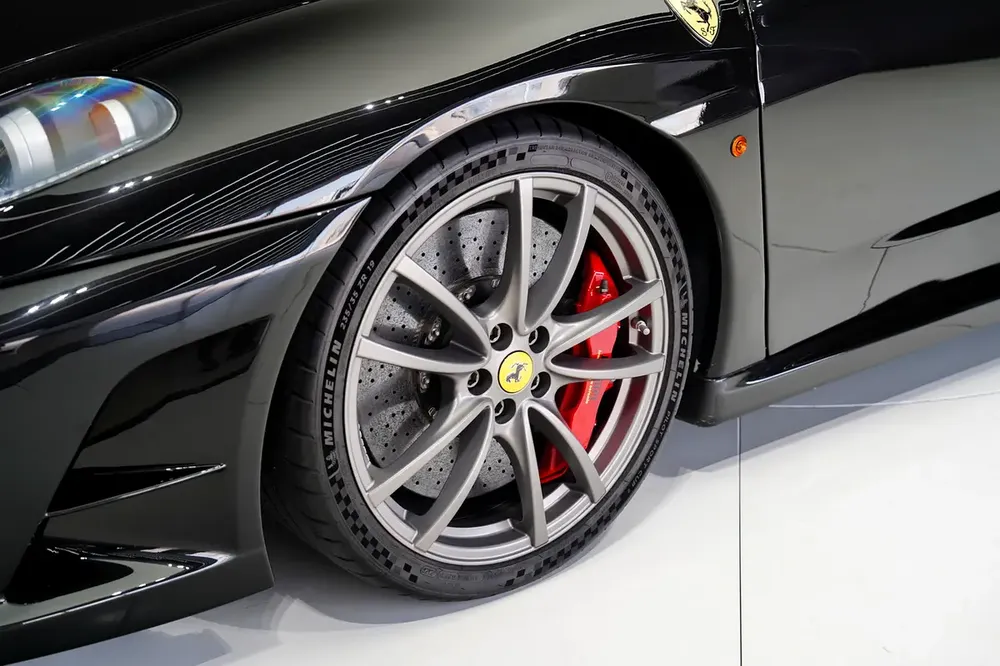 430 SCUDERIA | INTERIOR CARBON | EXTERIOR CARBON | WARRANTY AVAILABLE - Image 6