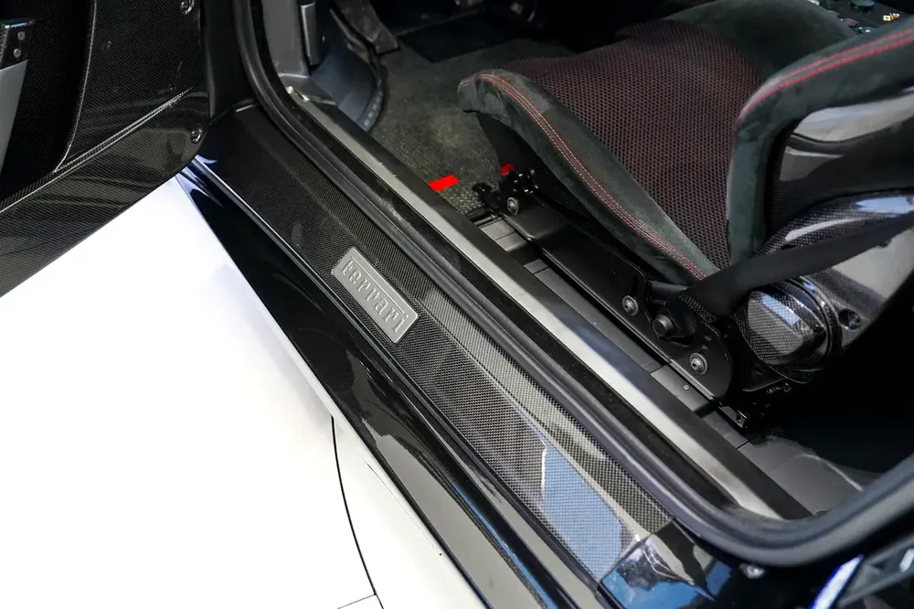 430 SCUDERIA | INTERIOR CARBON | EXTERIOR CARBON | WARRANTY AVAILABLE - Image 8