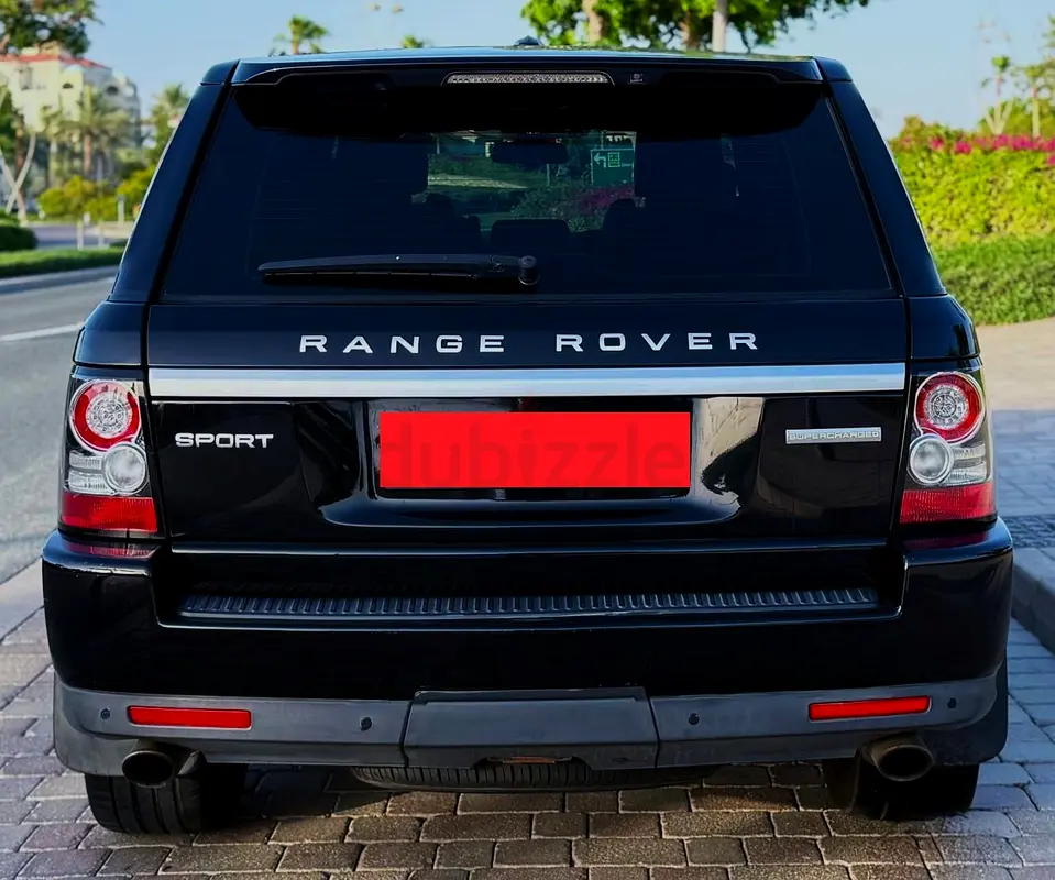 DRIVEN BY FRENCH LADY TEACHER, V8 SUPERCHARGED EDITION FULL OPTION REGULARLY MAINTAINED GCC s LOW KM - Image 12