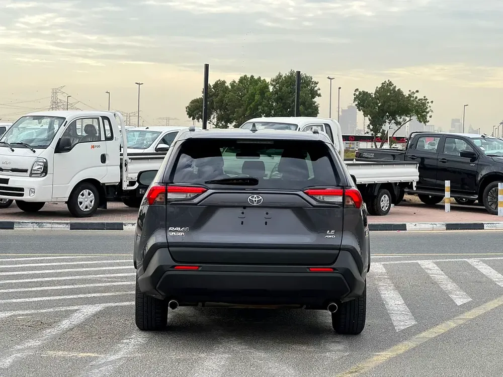 2020 Toyota Rav4 Midoption 2.5L V4 - AWD 4x4 - Rear Camera  - Leather Seat - Image 6
