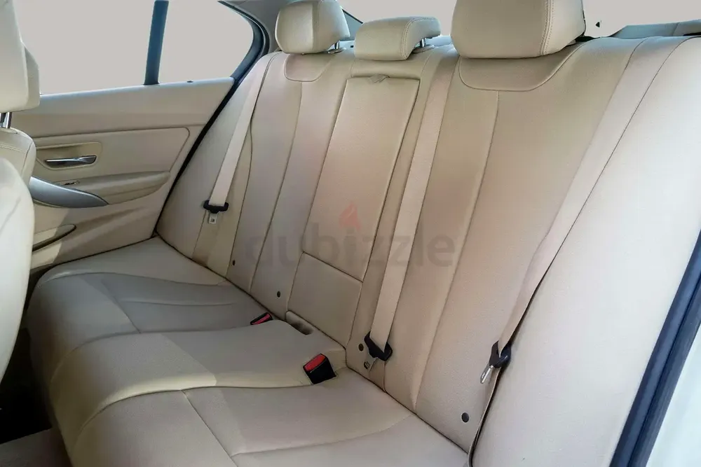 AED 925/month | 2017 BMW 3-Series 320i | GCC Specs | Ref#401773 - Image 12