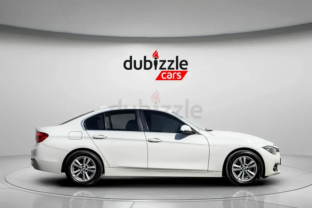 AED 925/month | 2017 BMW 3-Series 320i | GCC Specs | Ref#401773 - Image 4