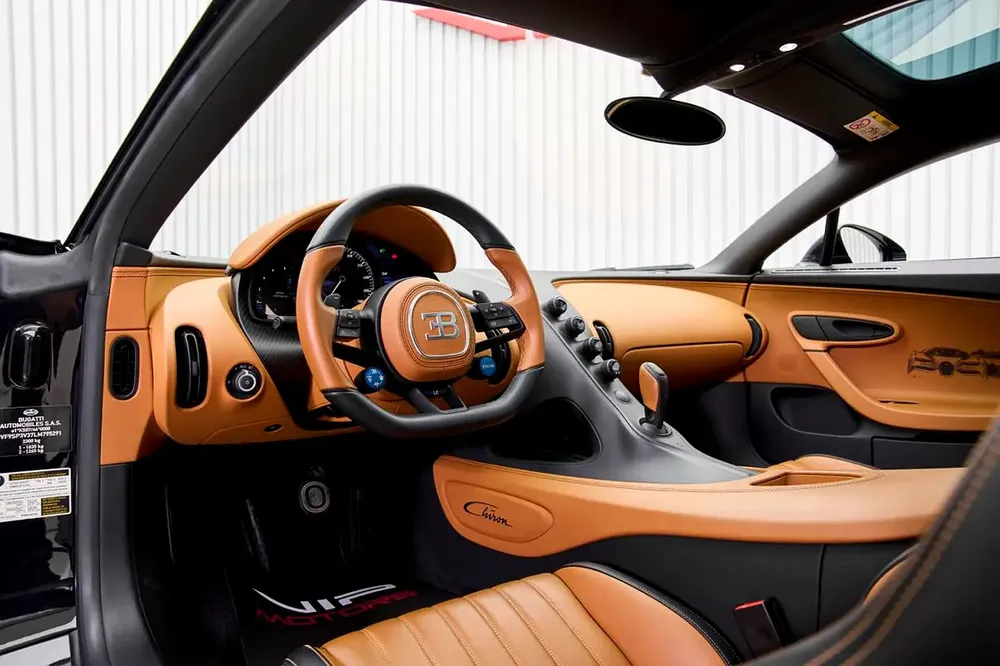 BUGATTI CHIRON, 2020, GCC SPECS, IMMACULATE CONDITION - Image 10