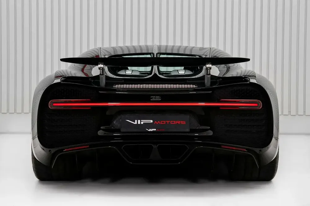 BUGATTI CHIRON, 2020, GCC SPECS, IMMACULATE CONDITION - Image 5