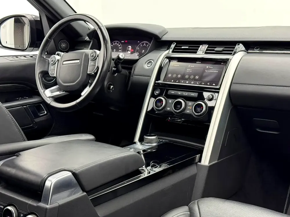 2018 Land Rover Discovery HSE Si6, Land Rover Service History, 1 Year Warranty, GCC - Image 15