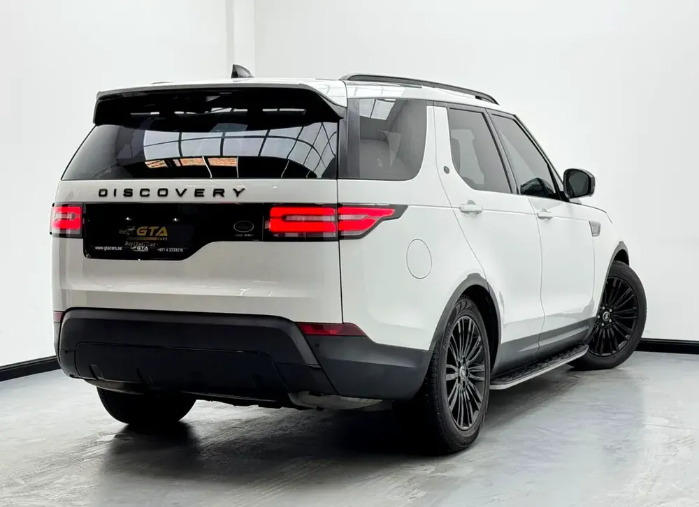 2018 Land Rover Discovery HSE Si6, Land Rover Service History, 1 Year Warranty, GCC - Image 6
