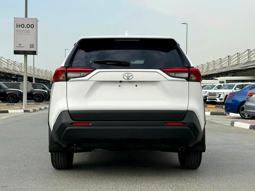 2025 TOYOTA RAV4 ADVENTURE KIT AWD LOW KM CANADA SPEC - Image 6