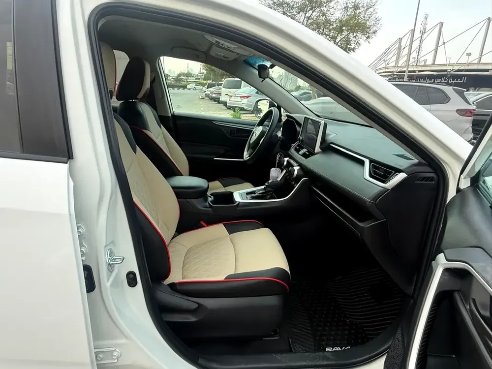 2025 TOYOTA RAV4 ADVENTURE KIT AWD LOW KM CANADA SPEC - Image 8