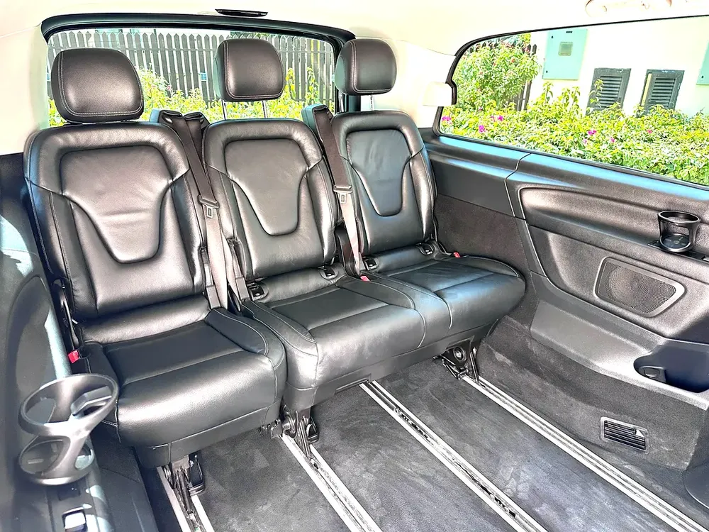 Gcc•V250L•78kkm•Original paint•free accident•360camera - Image 14