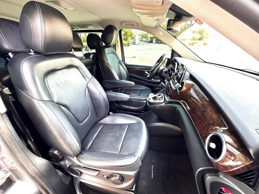 Gcc•V250L•78kkm•Original paint•free accident•360camera - Image 17