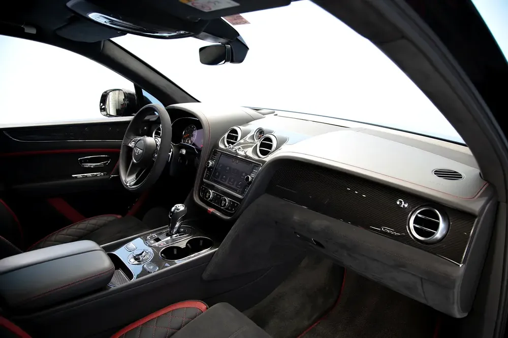 BENTAYGA SPEED W12 | CARBON INTERIOR | REAR ENTERTAINMENT | PANORAMIC ROOF | WARRANTY AVAILABLE - Image 13