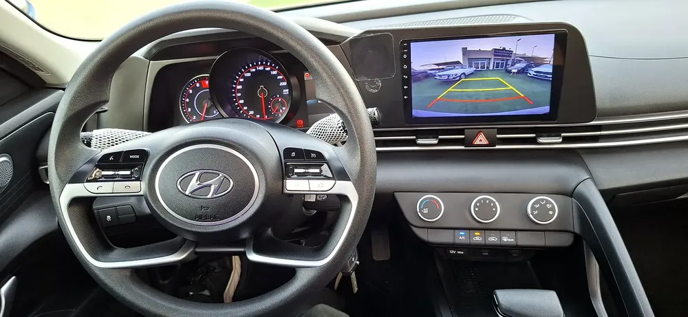 Hyundai Elantra GL MID 2023 - Korean Specs - GCC Stock - Image 8