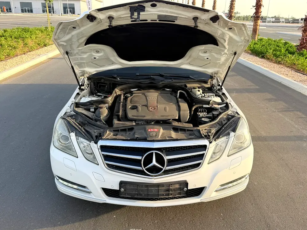 2013 Mercedes-Benz E-Class E 300 | Korean Specs | Excellent Condition - Image 16