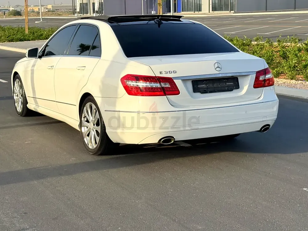 2013 Mercedes-Benz E-Class E 300 | Korean Specs | Excellent Condition - Image 6