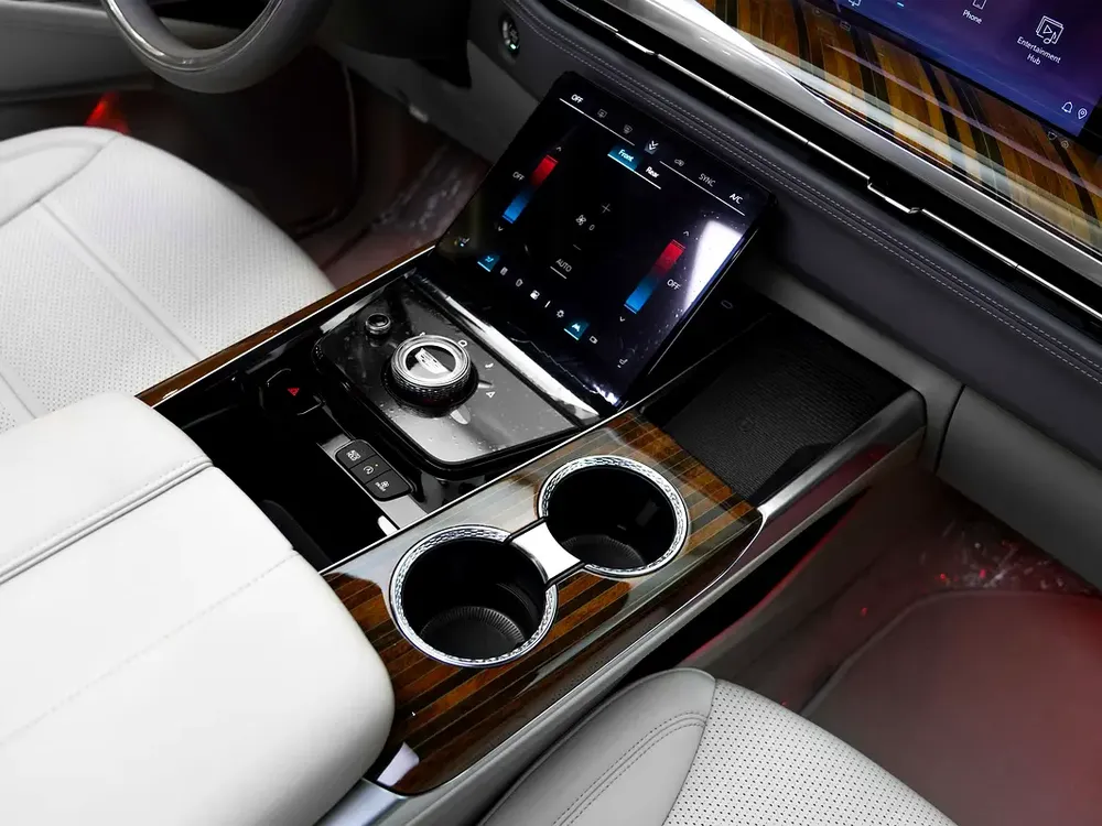 3 YEARS FREE SERVICE - WARRANTY, BRAND NEW SPORT PLATINUM ( THE HIGHEST SPEC ) ESCALADE - Image 13