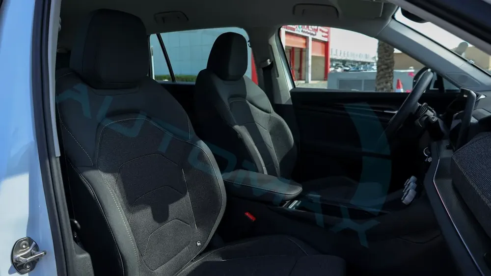 ( Only For Export ) 2025 Škoda Kodiaq Selection 1.4T FWD GCC BRAND NEW - Image 14