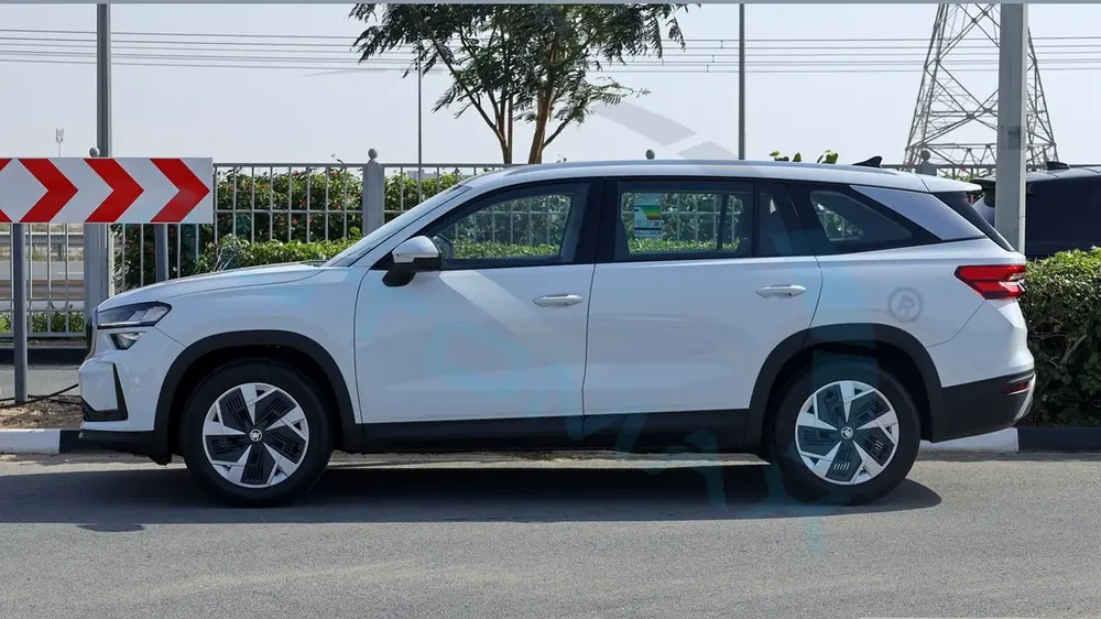 ( Only For Export ) 2025 Škoda Kodiaq Selection 1.4T FWD GCC BRAND NEW - Image 20
