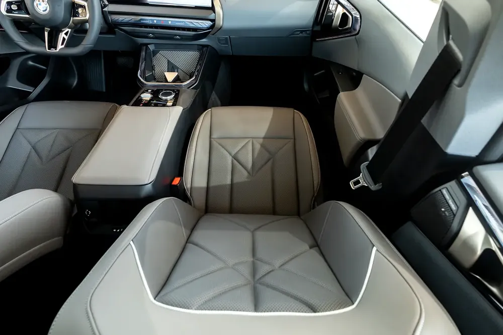 BMW X3 xDrive30L M-Sport 2025 Chinese Specs | Warranty | Flexible D.P. - Image 17