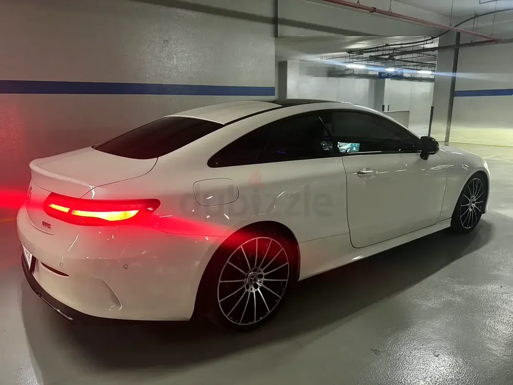 2017 Mercedes-Benz E-Class E 200 Coupe GCC Specs - Image 4