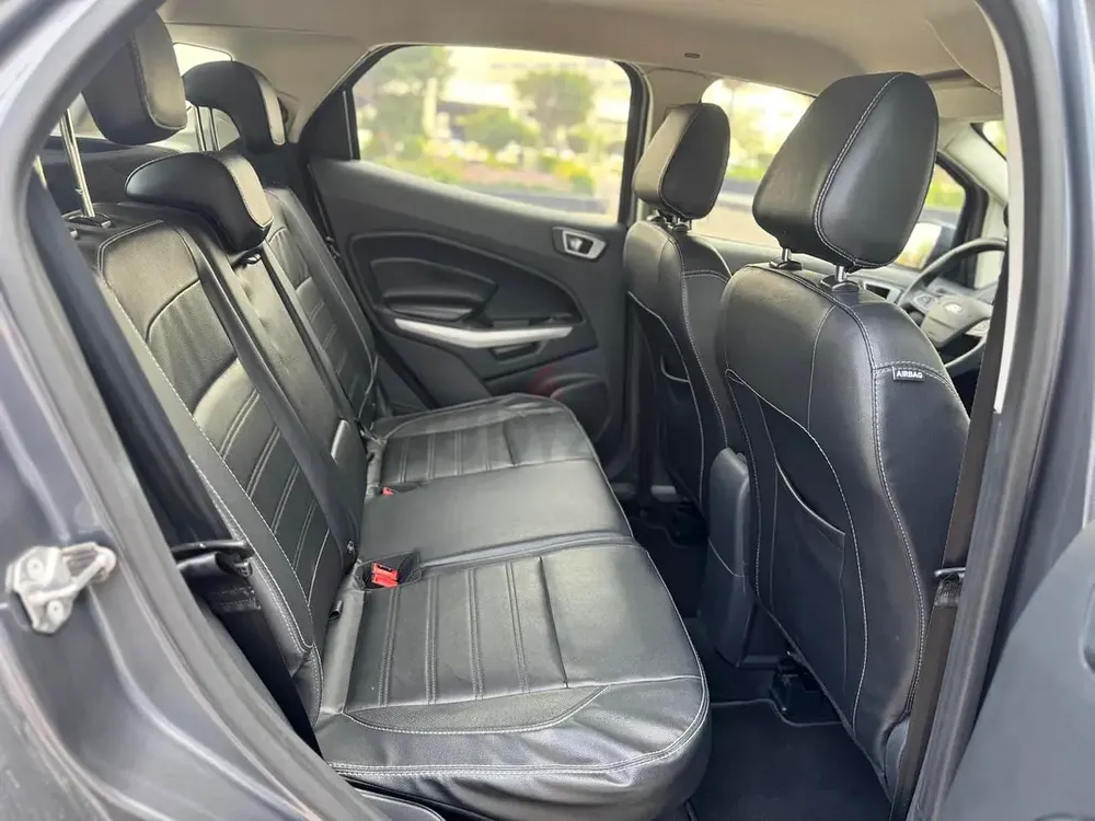 Ford EcoSport Titanium 2019, GCC Spec Full Ford allayer agency service history - Image 13
