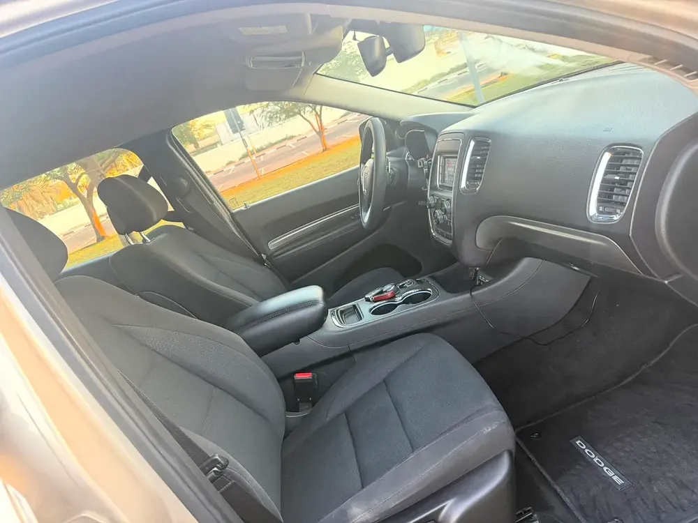 DODGE DURANGO 2014 / GCC / V6 / 8 SEATER / CLEAN CAR / FIRST OWNER- Well Maintained! - Image 5