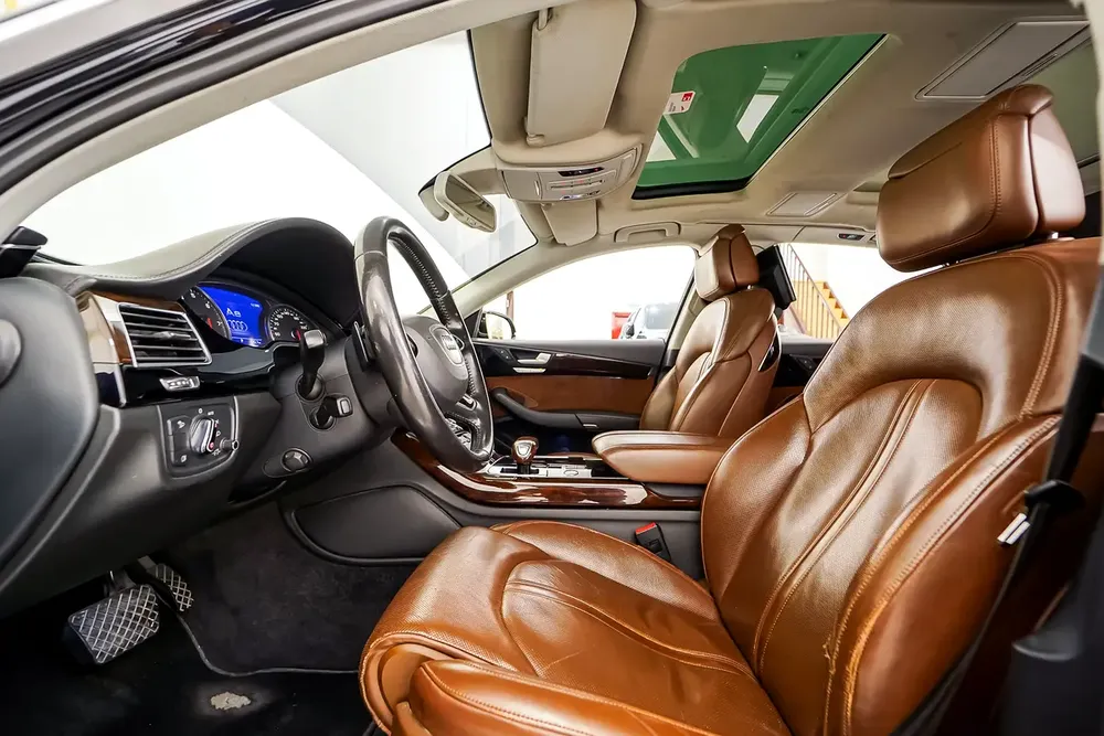 AED 1391 PM | AUDI A8L 50TFSI 2015 | HIGH OPTIONS | WELL MAINTAINED | 1 YEAR WARRANTY | GCC - Image 10