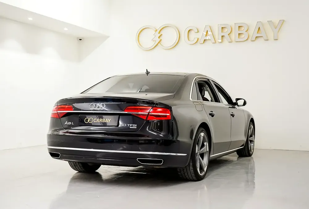 AED 1391 PM | AUDI A8L 50TFSI 2015 | HIGH OPTIONS | WELL MAINTAINED | 1 YEAR WARRANTY | GCC - Image 5
