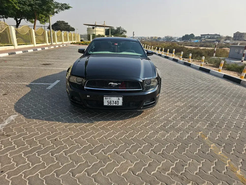 FORD MUSTANG 2014 V6 PREMIUM GULF GCC FULLY SERVICED ONE OWNER LIKE NEW CONDITION VERY CLEAN WELL MA - Image 7