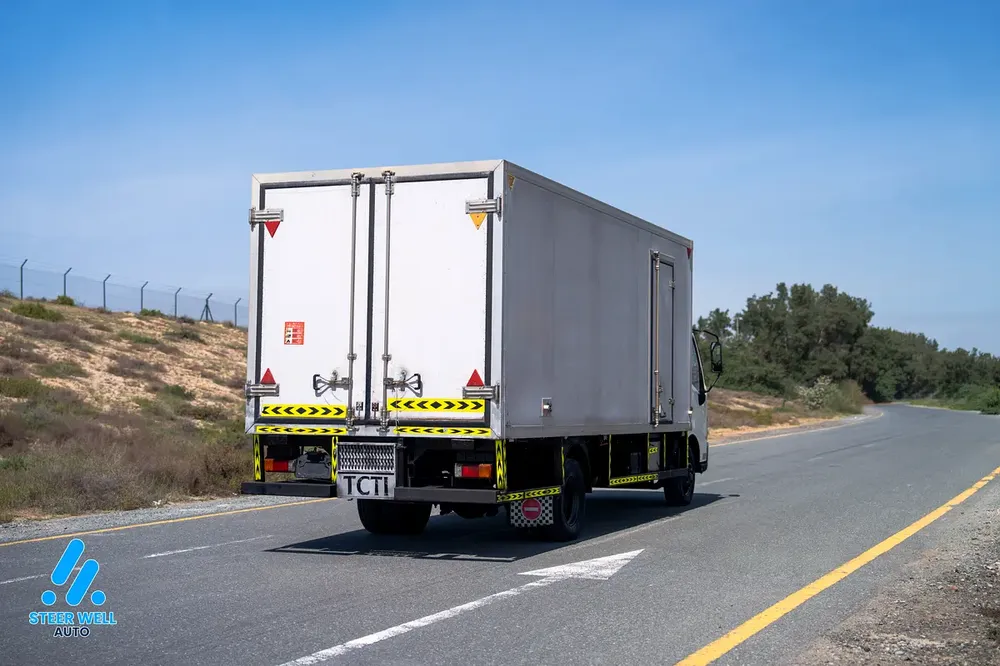 Hino 300 916 - 2019 - GCC Specs - Reliable and Ready to Work - Image 8