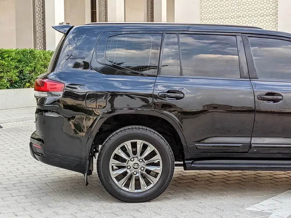TOYOTA LAND CRUISER 2009 FACELIFTED 2025 WITH INTERIOR AND EXTERIOR GCC IN EXCELLENT CONDITION - Image 11