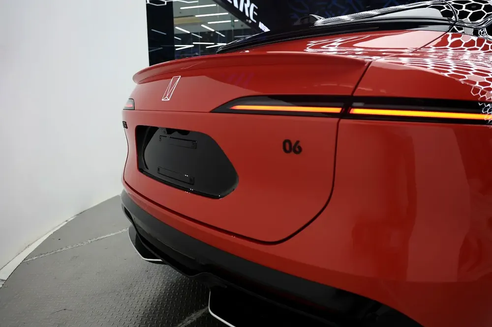 Avatr 06 Ultra EV Edition AWD 2025 Red/Red (Highest Option) - Image 12