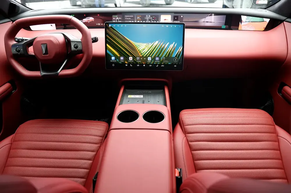 Avatr 06 Ultra EV Edition AWD 2025 Red/Red (Highest Option) - Image 7