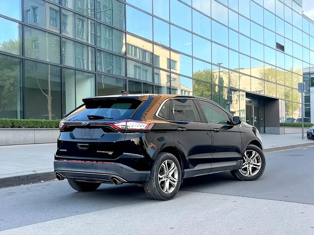 AED 1,045 P.M | Ford Edge 3.5 V6 Titanium 2017 - GCC Specs -under warranty | ORIGINAL PAINT - Image 4