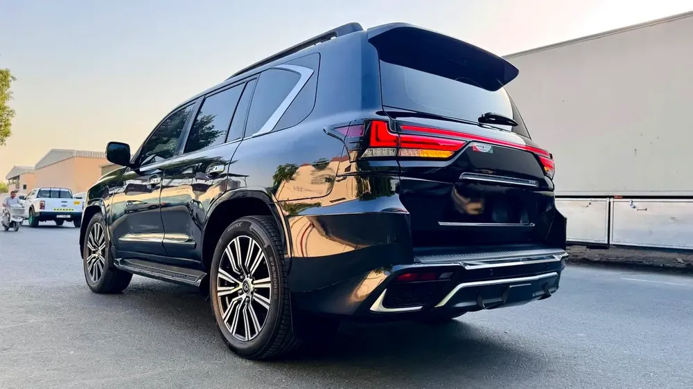 Lexus LX 570 2009 facelift to 2016 GCC Specs - Image 6