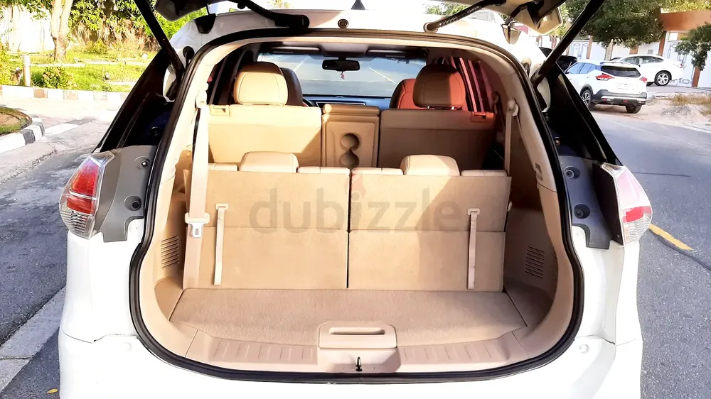 Nissan Xtrail 4wd SL Top 2015 Model No1 Option Sunroof Leather Seat Push Start GCC Family Used Sale - Image 12