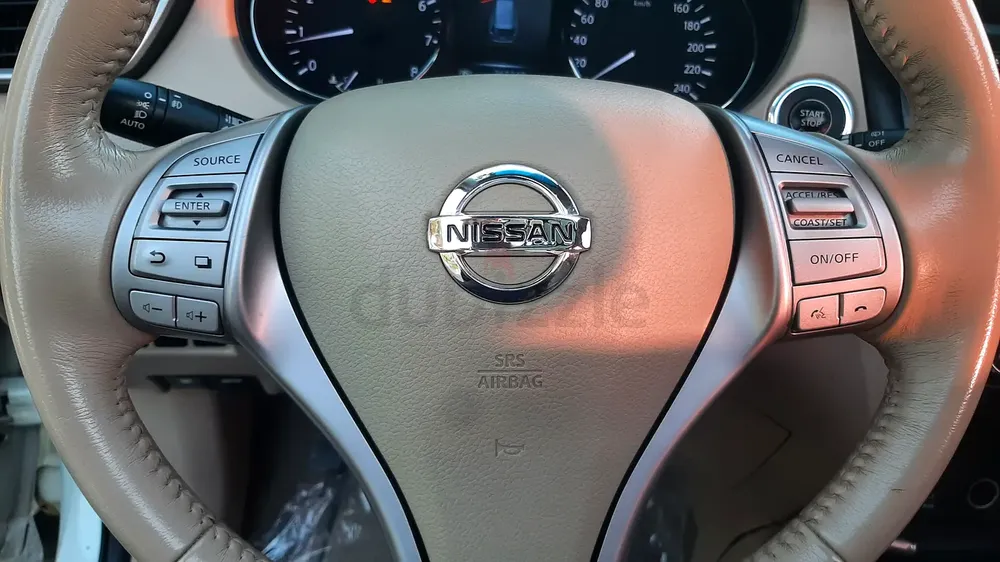 Nissan Xtrail 4wd SL Top 2015 Model No1 Option Sunroof Leather Seat Push Start GCC Family Used Sale - Image 7