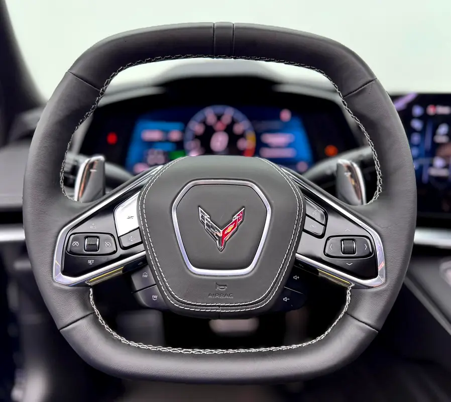 2025 Chevrolet Corvette 1LT Stingray, Warranty, Low Km, Fully Loaded, Excellent Condition, Canadian - Image 12