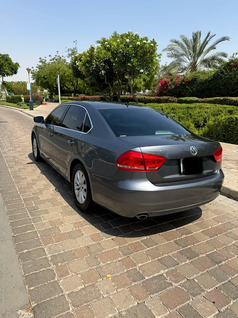 Volkswagen Passat 1.8 SE 2015 | Well Maintained | GCC Specs | 141,000 km - Image 5