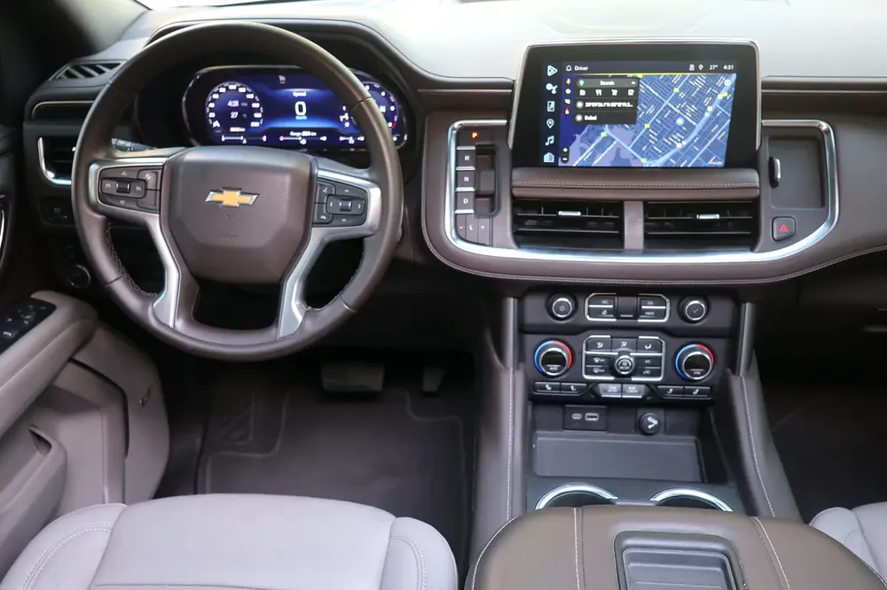 CHEVROLET TAHOE LT 4WD 5.3L V8 - GCC SPECS - UNDER WARRANTY / SERVICE 21-10-2027 - ACCIDENT FREE - - Image 13