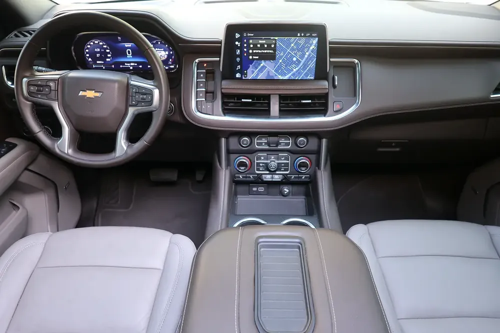 CHEVROLET TAHOE LT 4WD 5.3L V8 - GCC SPECS - UNDER WARRANTY / SERVICE 21-10-2027 - ACCIDENT FREE - - Image 15
