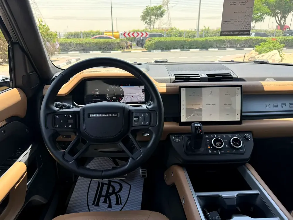 2025 Land Rover Defender 110 V8 Edition P525  AL TAYER MOTORS| GCC Specs - Image 12