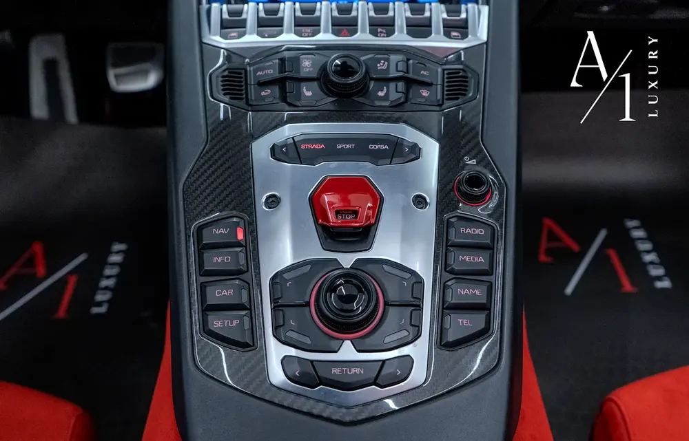 2014 Lamborghini Aventador Roadster, Excellent Condition, Fully Loaded, GCC Spec - Image 12