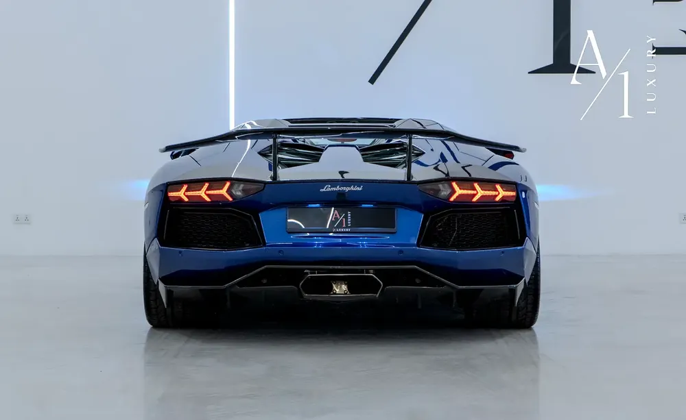 2014 Lamborghini Aventador Roadster, Excellent Condition, Fully Loaded, GCC Spec - Image 6